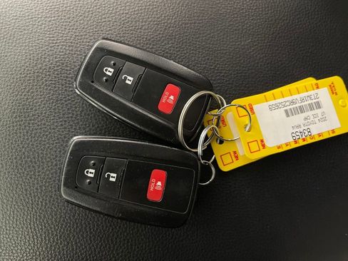 Certified 2024 Toyota RAV4 XLE image 24