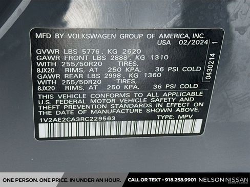 Used 2024 Volkswagen Atlas Cross Sport SEL R-Line AWD/4WD image 33