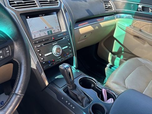 Used 2017 Ford Explorer Limited image 69