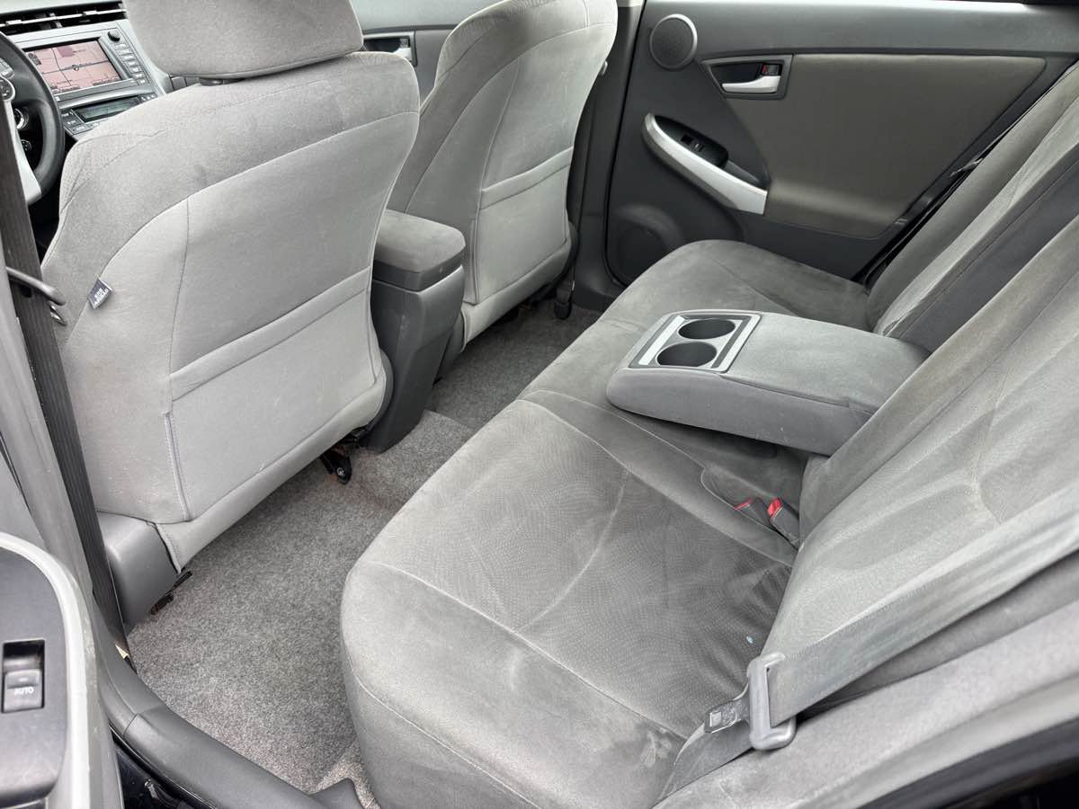 Used 2010 Toyota Prius Three w/ Navigation Pkg FWD image 18