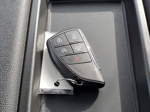 Certified 2023 Chevrolet Silverado 1500 LT w/ Z71 Off-Road Package image 24