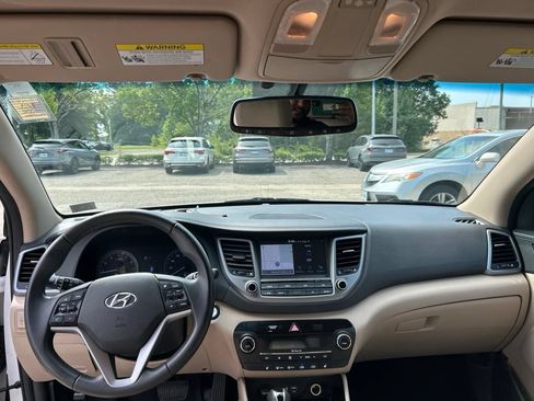 Used 2018 Hyundai Tucson SEL Plus w/ Cargo Package FWD image 19