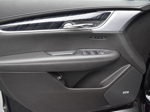 Certified 2024 Cadillac XT6 Premium Luxury w/ Technology Package image 11