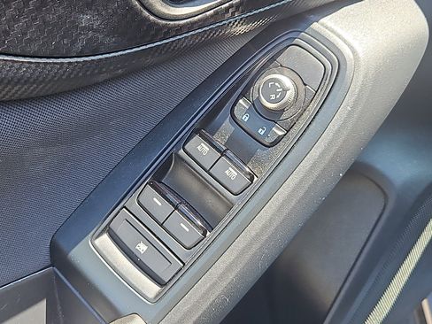 Used 2020 Subaru Crosstrek 2.0i Premium image 15