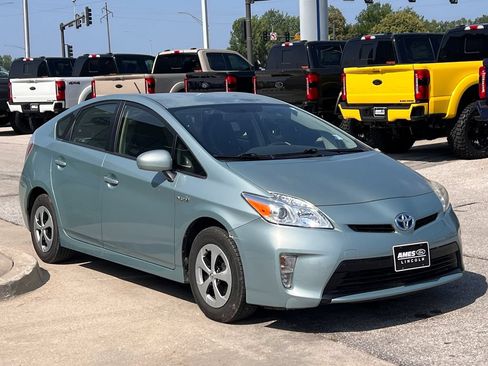 Used 2013 Toyota Prius Two FWD image 7