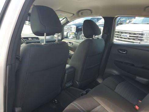 Used 2024 Nissan Leaf SV Plus image 14