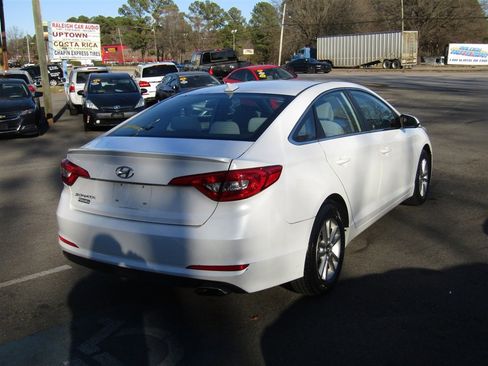 Used 2015 Hyundai Sonata SE image 8