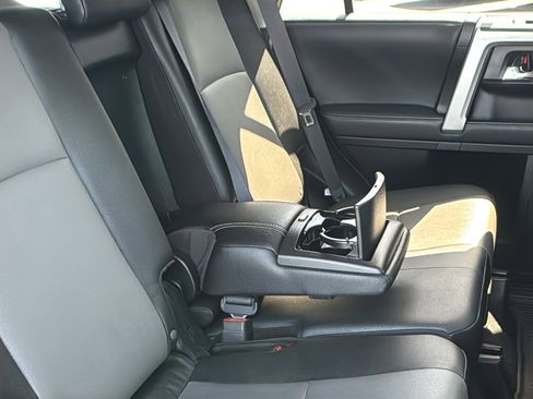 Used 2020 Toyota 4Runner SR5 Premium w/ Moonroof Package image 17