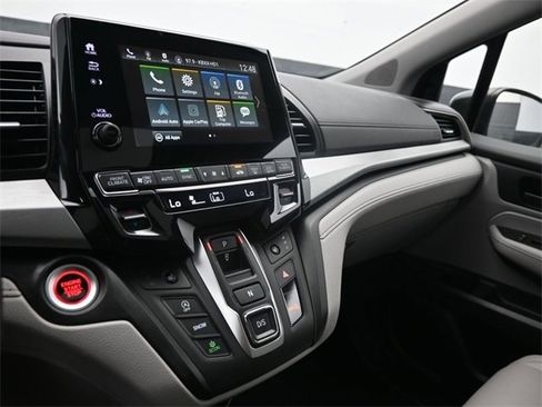 Certified 2024 Honda Odyssey EX-L image 11