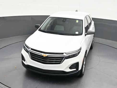Used 2023 Chevrolet Equinox LS FWD image 28