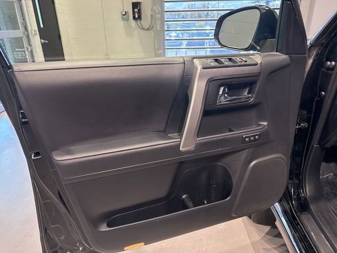 Used 2023 Toyota 4Runner Limited AWD/4WD image 14