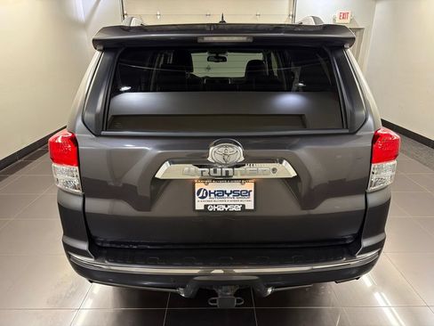 Used 2012 Toyota 4Runner SR5 w/ Premium Pkg AWD/4WD image 5