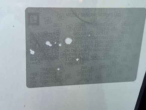 Used 2018 GMC Acadia SLT image 38