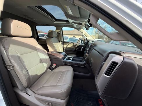 Used 2016 GMC Sierra 3500 Denali w/ Duramax Plus Package image 16