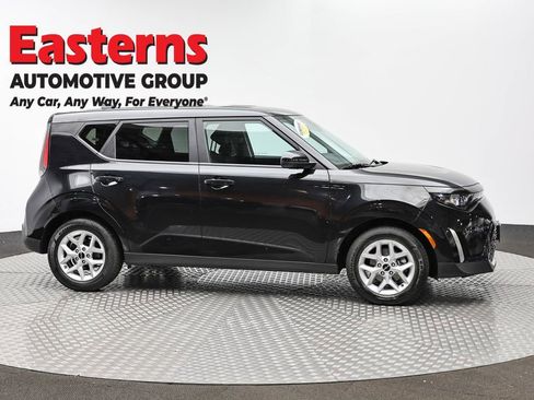 Used 2024 Kia Soul LX w/ Option Group 015 image 4