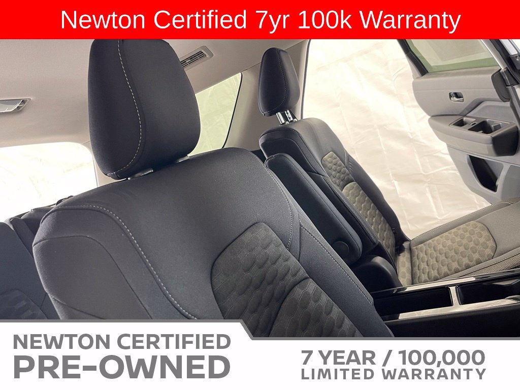 Used 2025 Nissan Pathfinder SV w/ SV Premium Package FWD image 22