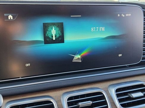 Used 2025 Mercedes-Benz GLS 450 450 4MATIC image 27