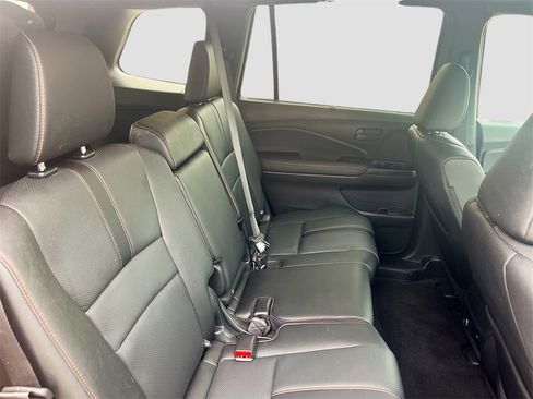 Used 2024 Honda Passport TrailSport image 29