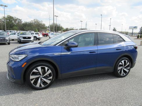 Used 2022 Volkswagen ID.4 Pro S image 4