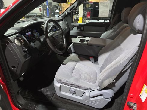 Used 2013 Ford F150 XLT w/ Mid Equipment Group image 24