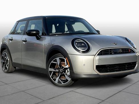 Used 2025 MINI Cooper S image 2