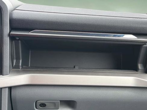 Used 2022 Ford F150 Lightning Pro image 27