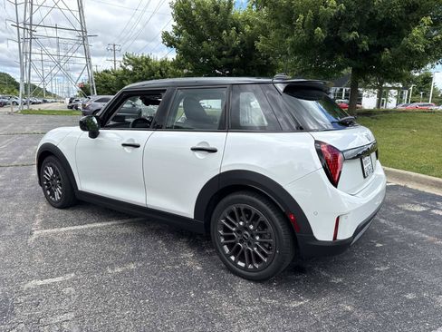 Certified 2025 MINI Cooper S FWD image 11