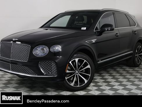 Used 2022 Bentley Bentayga image 1