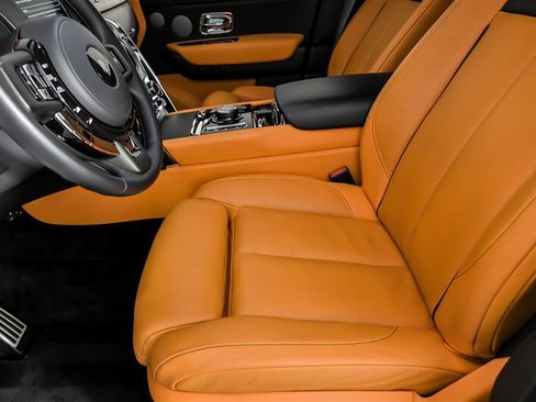 Used 2022 Rolls-Royce Cullinan AWD/4WD image 21