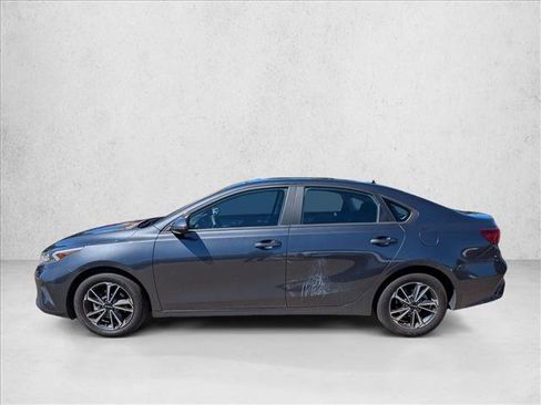 Used 2023 Kia Forte LXS w/ LXS Technology Package FWD image 11