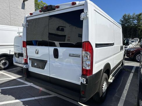 Used 2025 RAM ProMaster 2500 w/ U-Haul Equipment Group FWD image 4