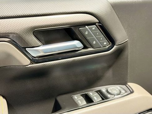 Used 2023 Chevrolet Silverado 1500 ZR2 w/ Technology Package image 16