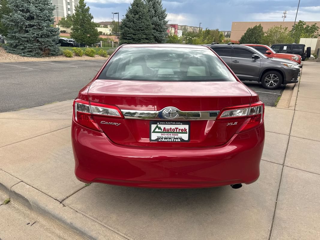 Used 2013 Toyota Camry XLE FWD image 7
