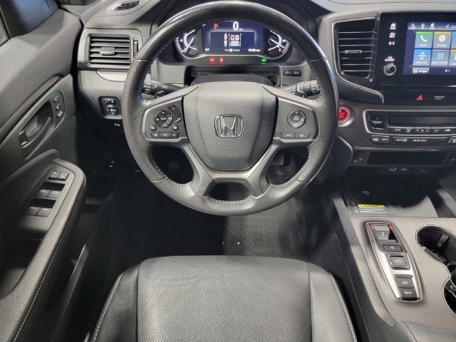 Certified 2025 Honda Passport EX-L image 24