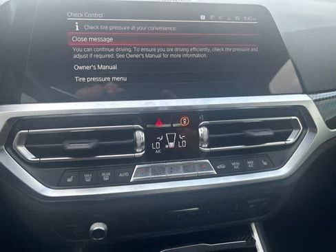 Used 2023 BMW M4 Competition RWD image 18