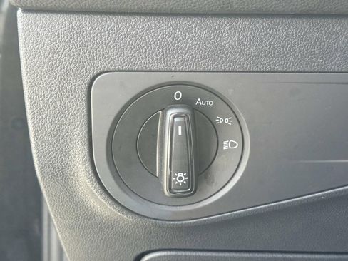 Used 2024 Volkswagen Tiguan S image 21