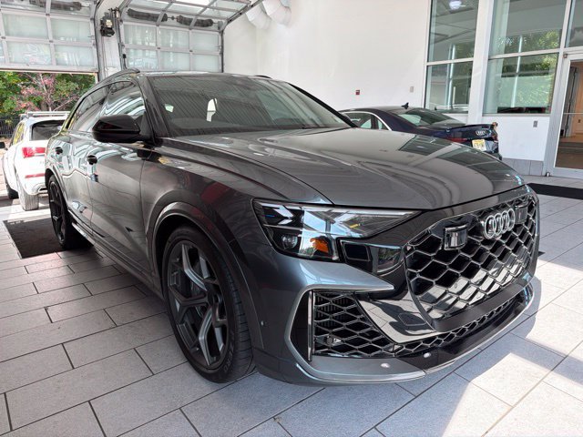 Used 2026 Audi RS Q8 performance AWD/4WD image 6