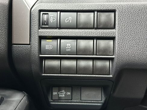 Certified 2024 Toyota Tacoma SR5 image 31