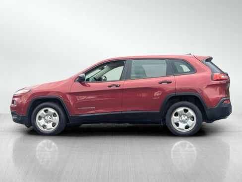 Used 2016 Jeep Cherokee Sport image 7