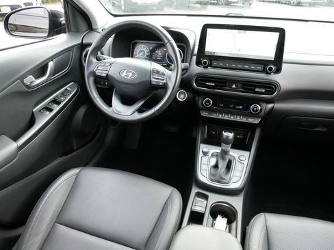 Used 2023 Hyundai Kona Limited image 9
