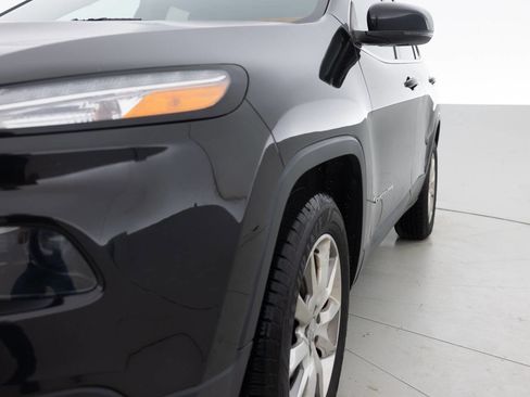 Used 2014 Jeep Cherokee Limited image 12