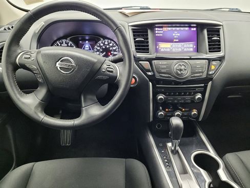 Used 2020 Nissan Pathfinder SV w/ Cargo Package FWD image 22