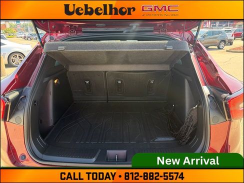 Used 2024 Chevrolet Trax RS w/ Driver Confidence Package FWD image 9