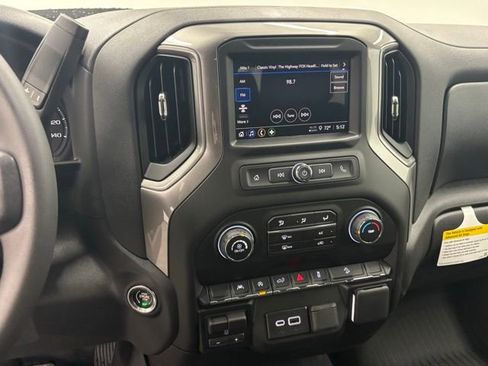 New 2026 Chevrolet Silverado 1500 Custom Trail Boss w/ LPO, Dark Essentials Package AWD/4WD image 25