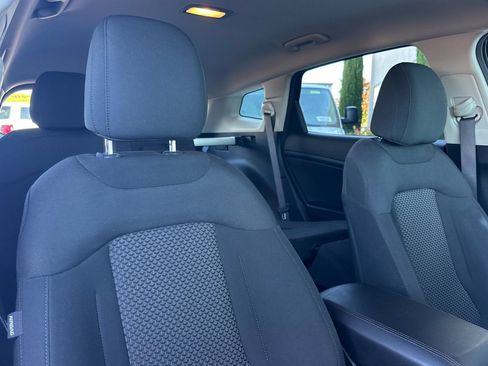 Used 2024 Kia Sportage LX AWD/4WD image 17