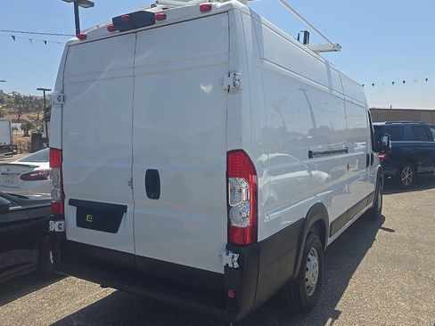 Used 2023 RAM ProMaster 3500 w/ Convenience Group FWD image 2