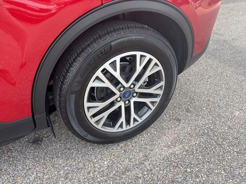 Certified 2020 Ford Escape SEL image 3