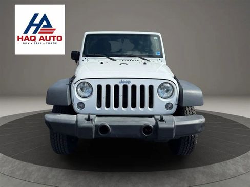 Used 2015 Jeep Wrangler Unlimited Sport w/ Quick Order Package 24S AWD/4WD image 2