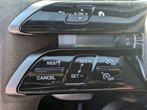 Used 2023 Mercedes-Benz C 43 AMG 4MATIC Sedan image 10