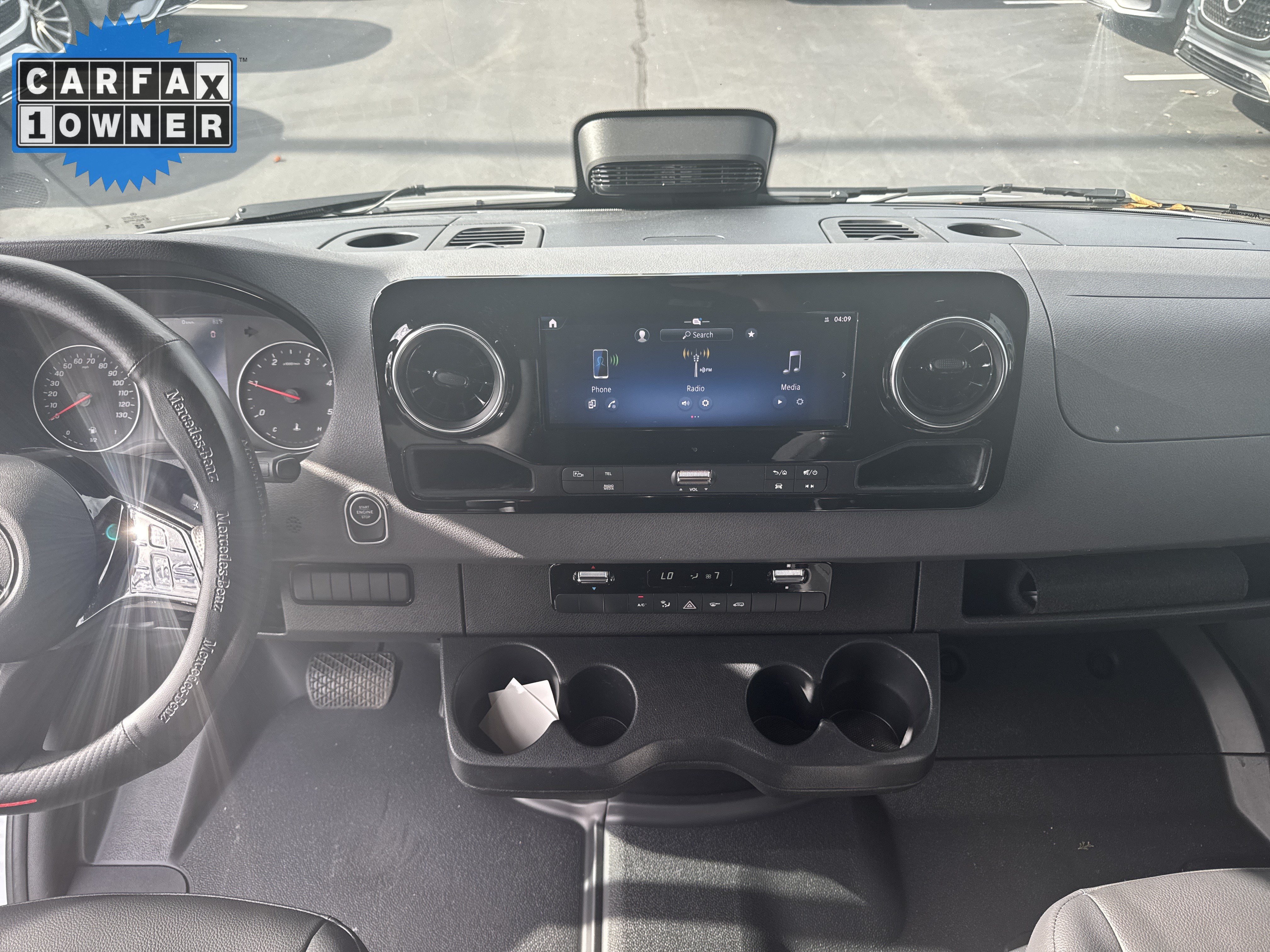 Used 2025 Mercedes-Benz Sprinter 2500 image 31